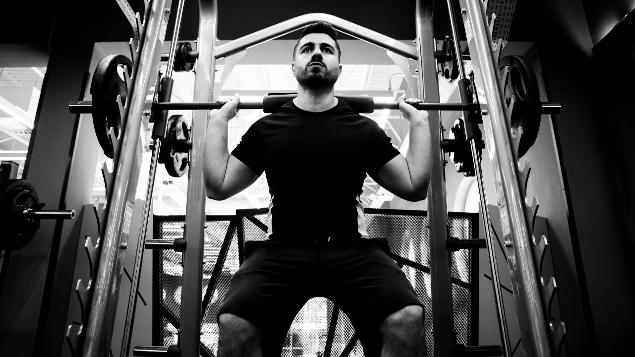 Smith Machine Squats: Benefits and Perfect Form